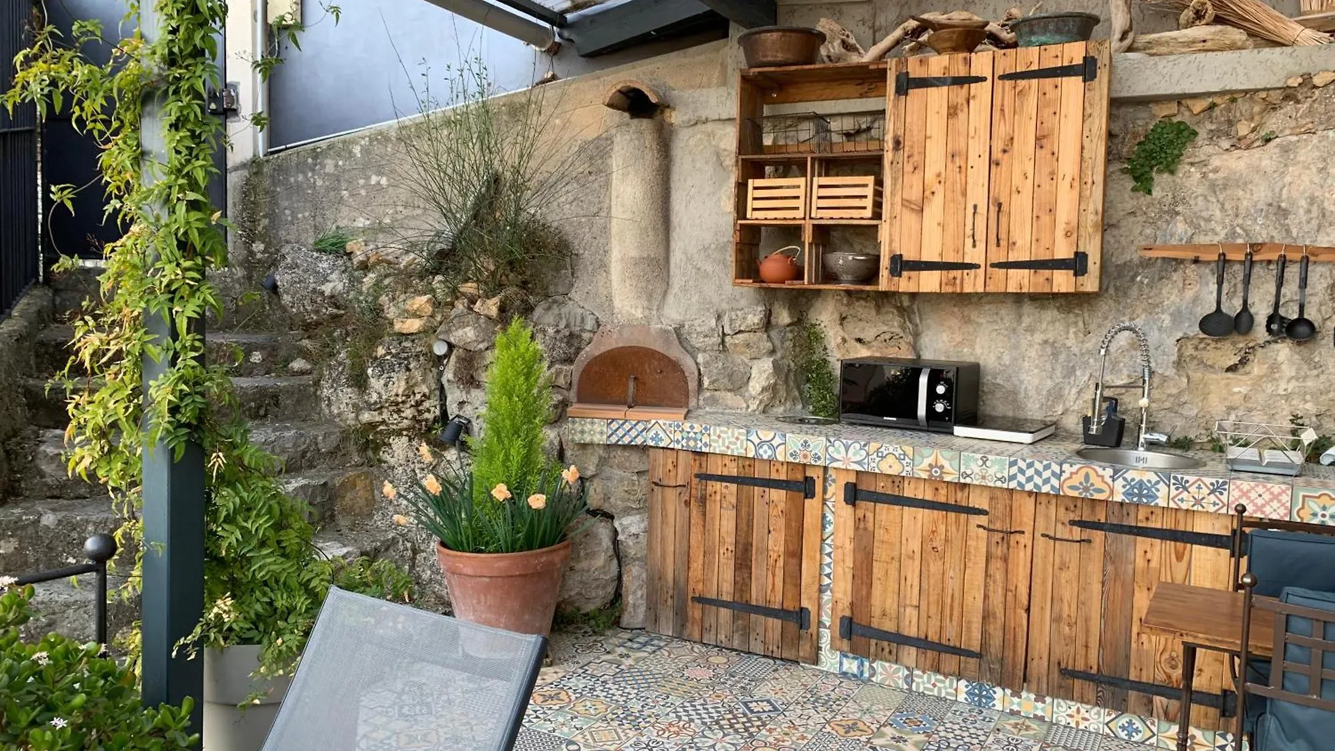 **  Skylark Bed & Breakfast Grasse France