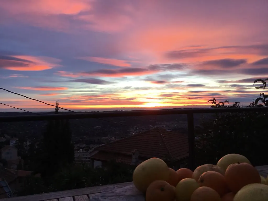 Skylark Bed & Breakfast Grasse 2*,  France